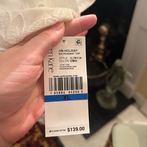 Blouse - Picture 2 of 3